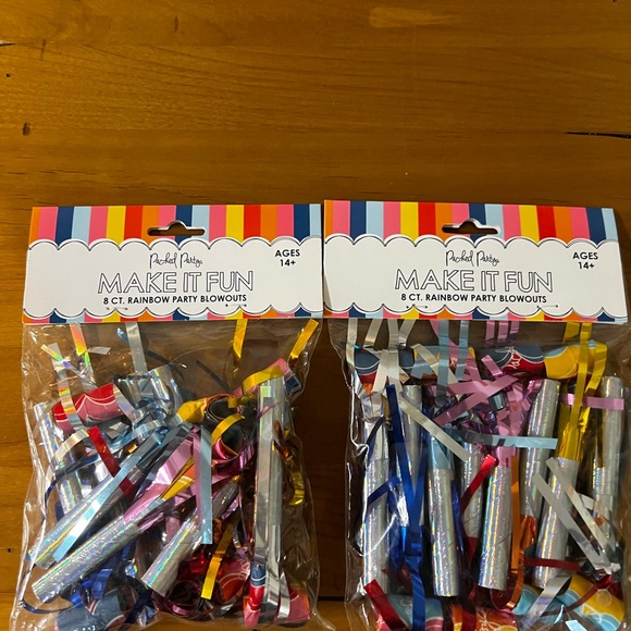 Pack of 8 gamers drawstring party bags and party supplies - Picture 5 of 7